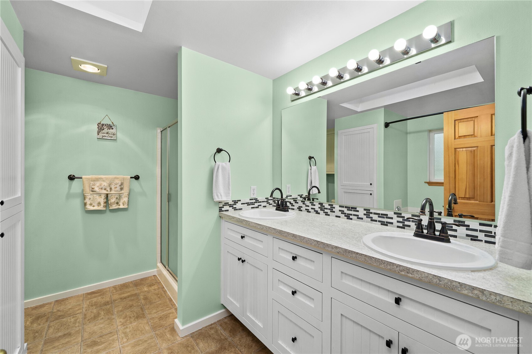 36421 80th Avenue E, Eatonville, WA 98328