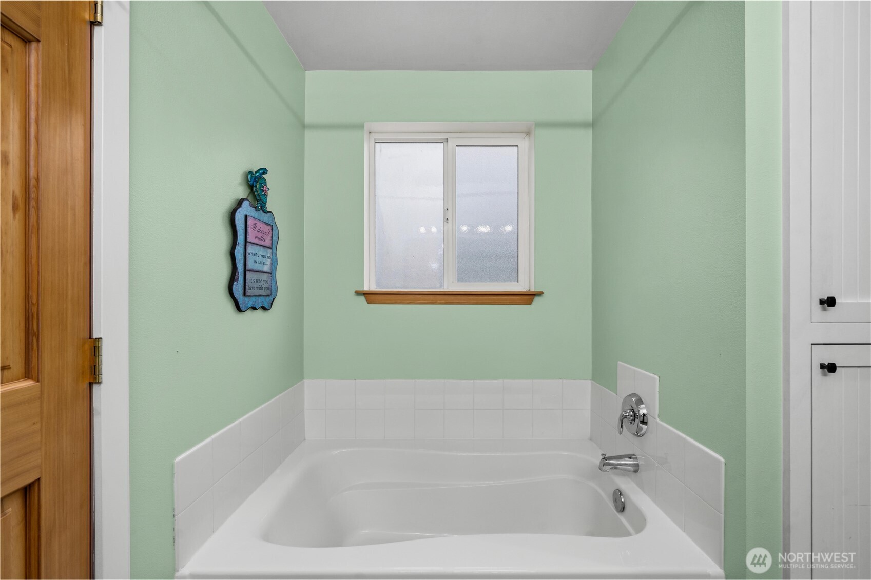 36421 80th Avenue E, Eatonville, WA 98328