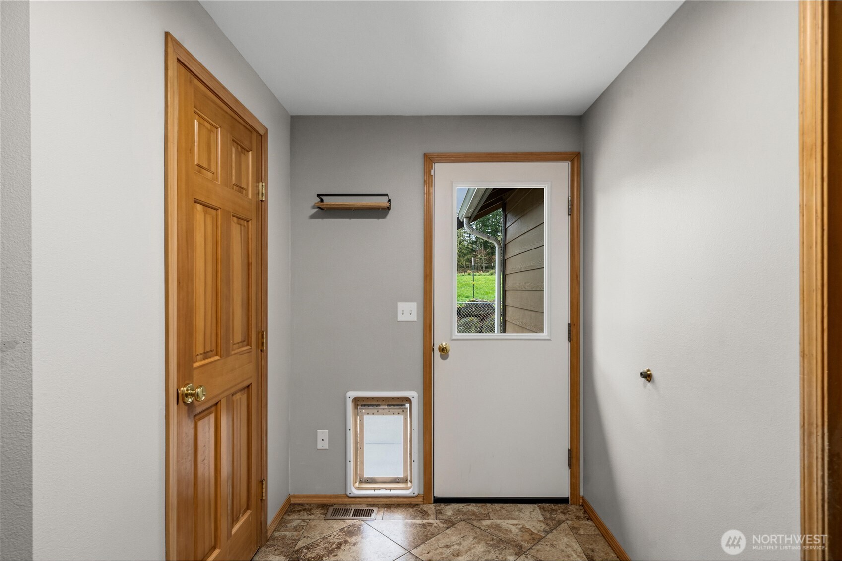 36421 80th Avenue E, Eatonville, WA 98328