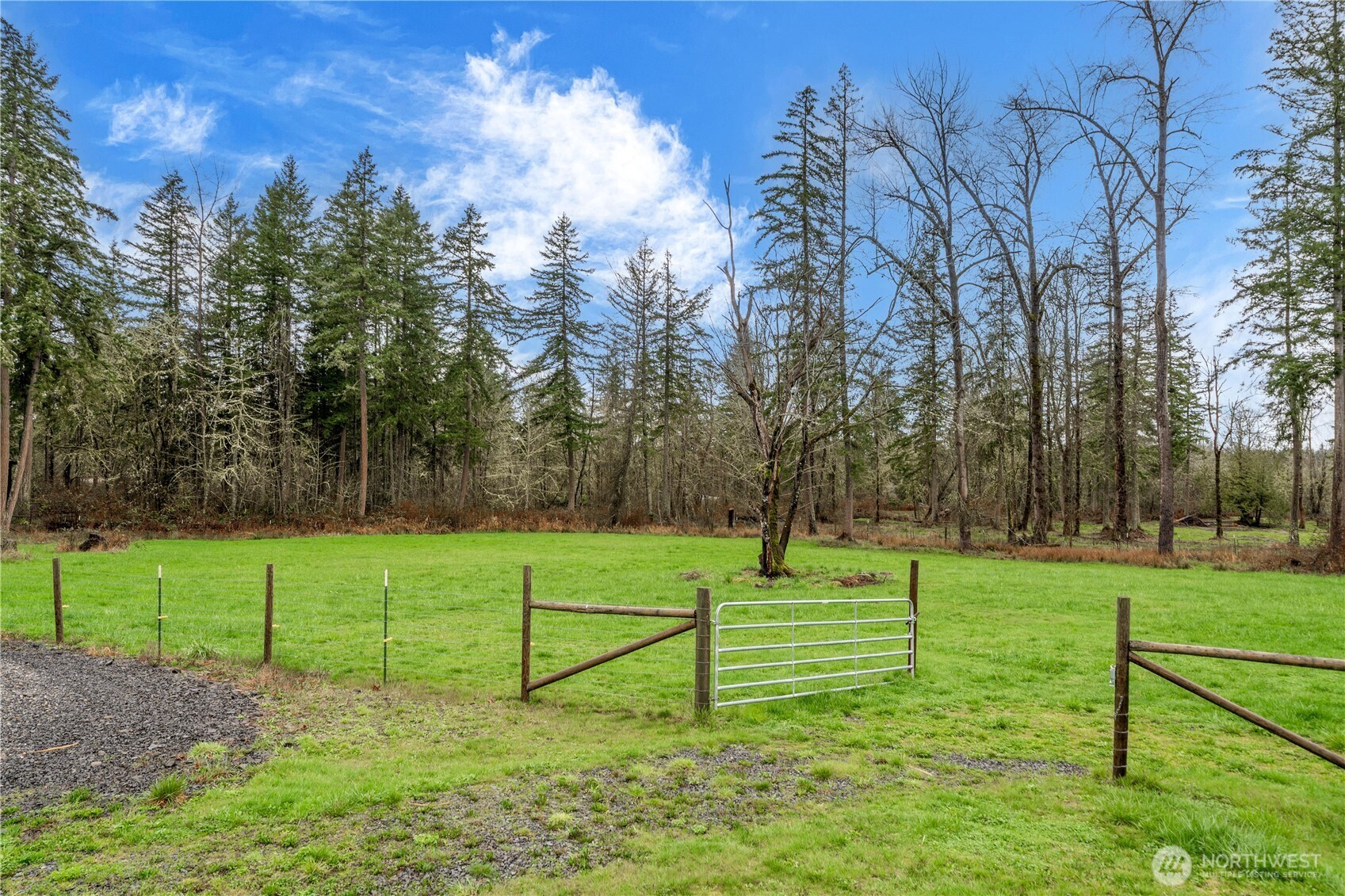 36421 80th Avenue E, Eatonville, WA 98328