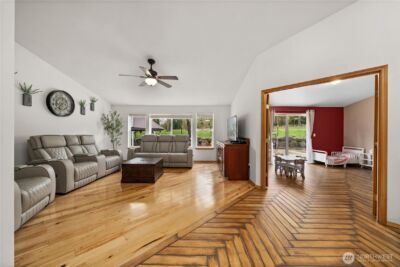 36421 80th Avenue E, Eatonville, WA 98328 - Photo 5