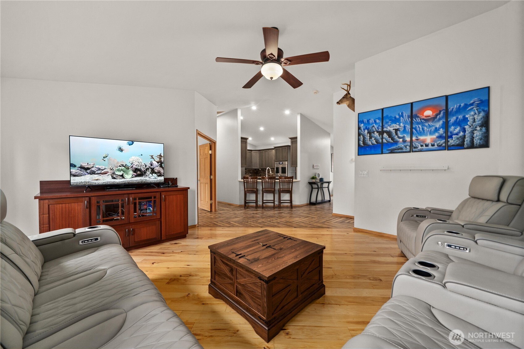 36421 80th Avenue E, Eatonville, WA 98328