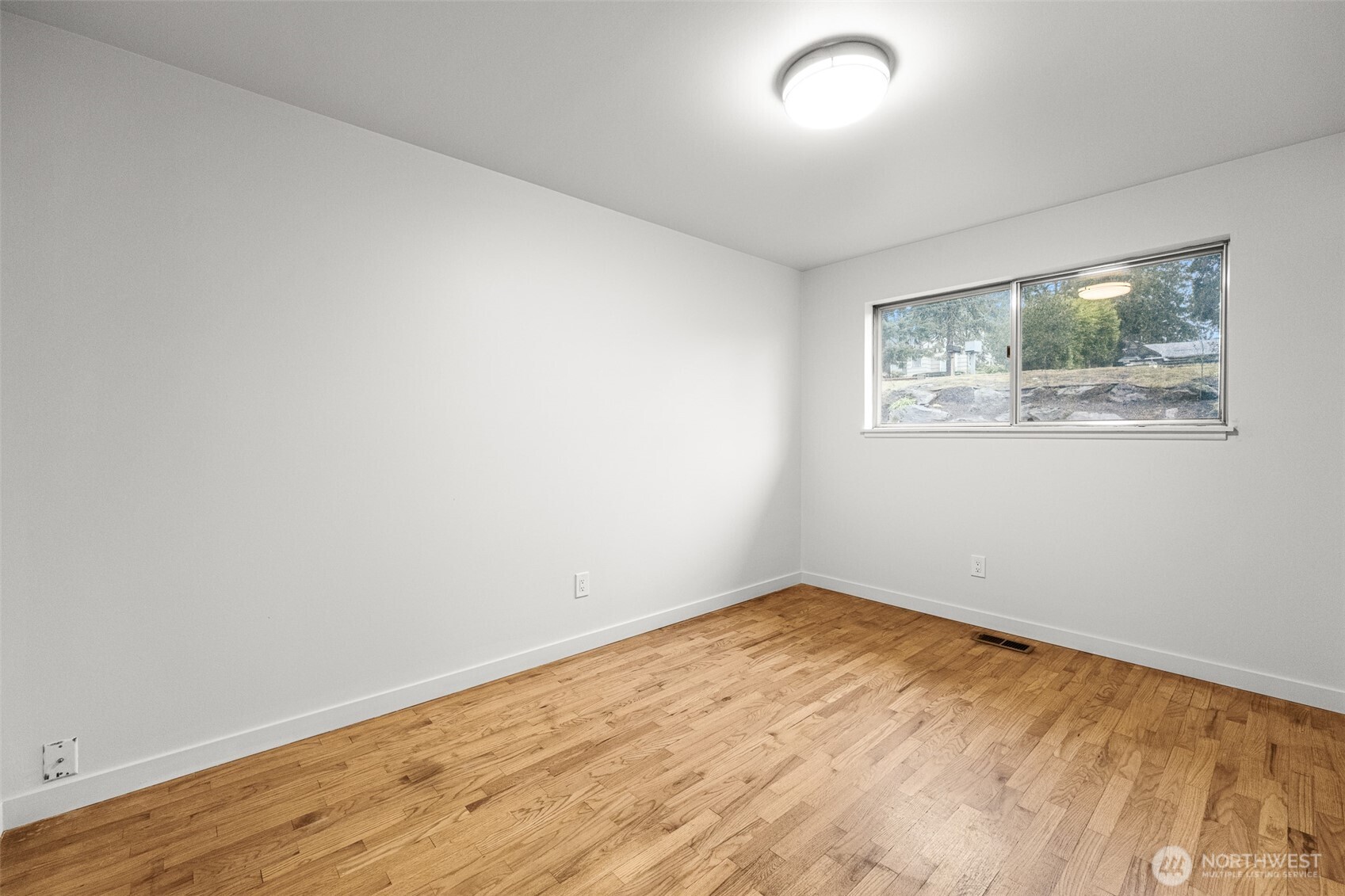 105 SW 129th Street , Burien, WA 98146