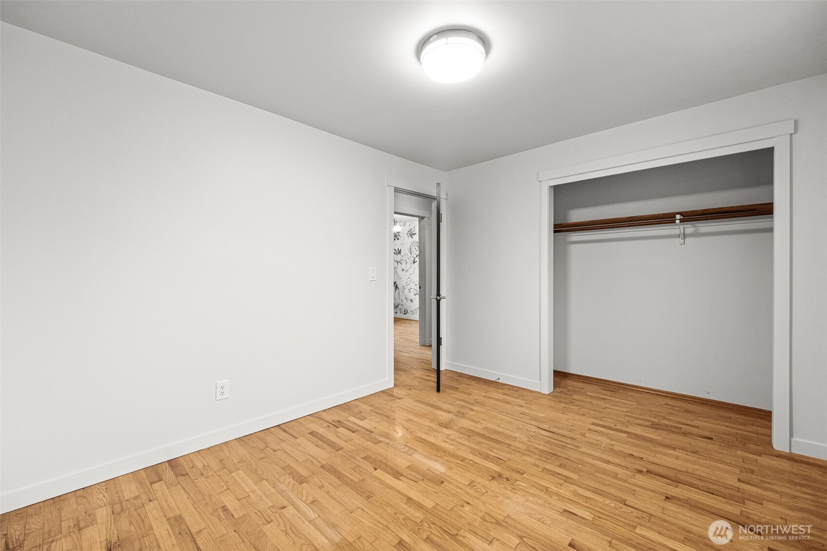 105 SW 129th Street , Burien, WA 98146