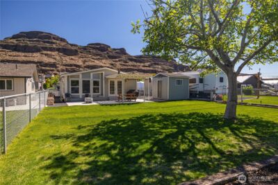 878 SW Hunter Avenue , Quincy, WA 98848-1105