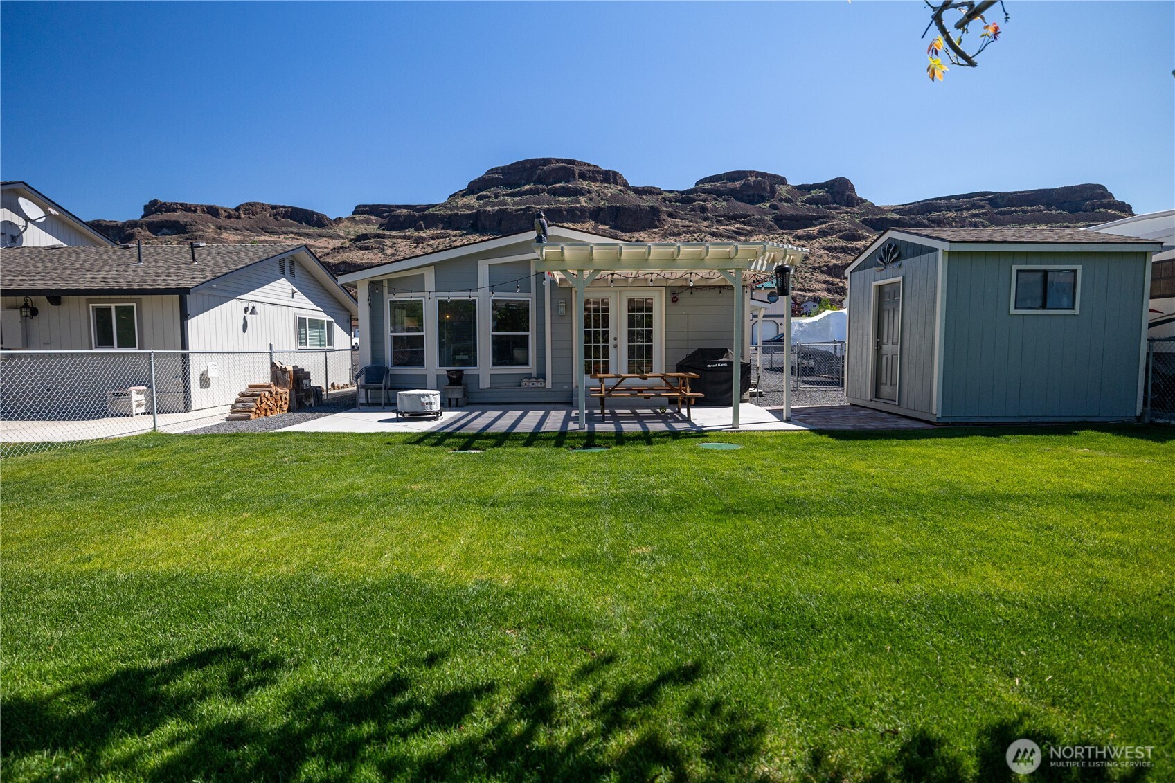 878 SW Hunter Avenue , Quincy, WA 98848-1105