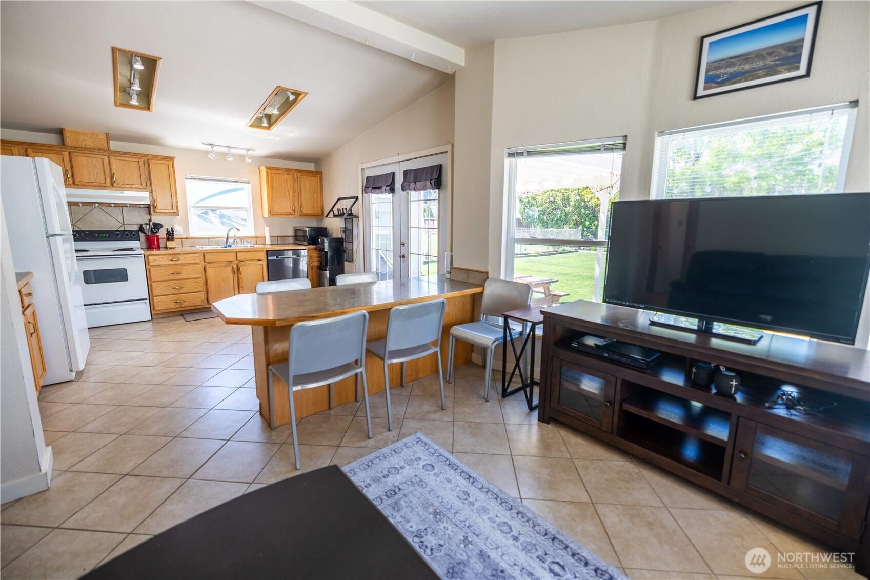 878 SW Hunter Avenue , Quincy, WA 98848-1105