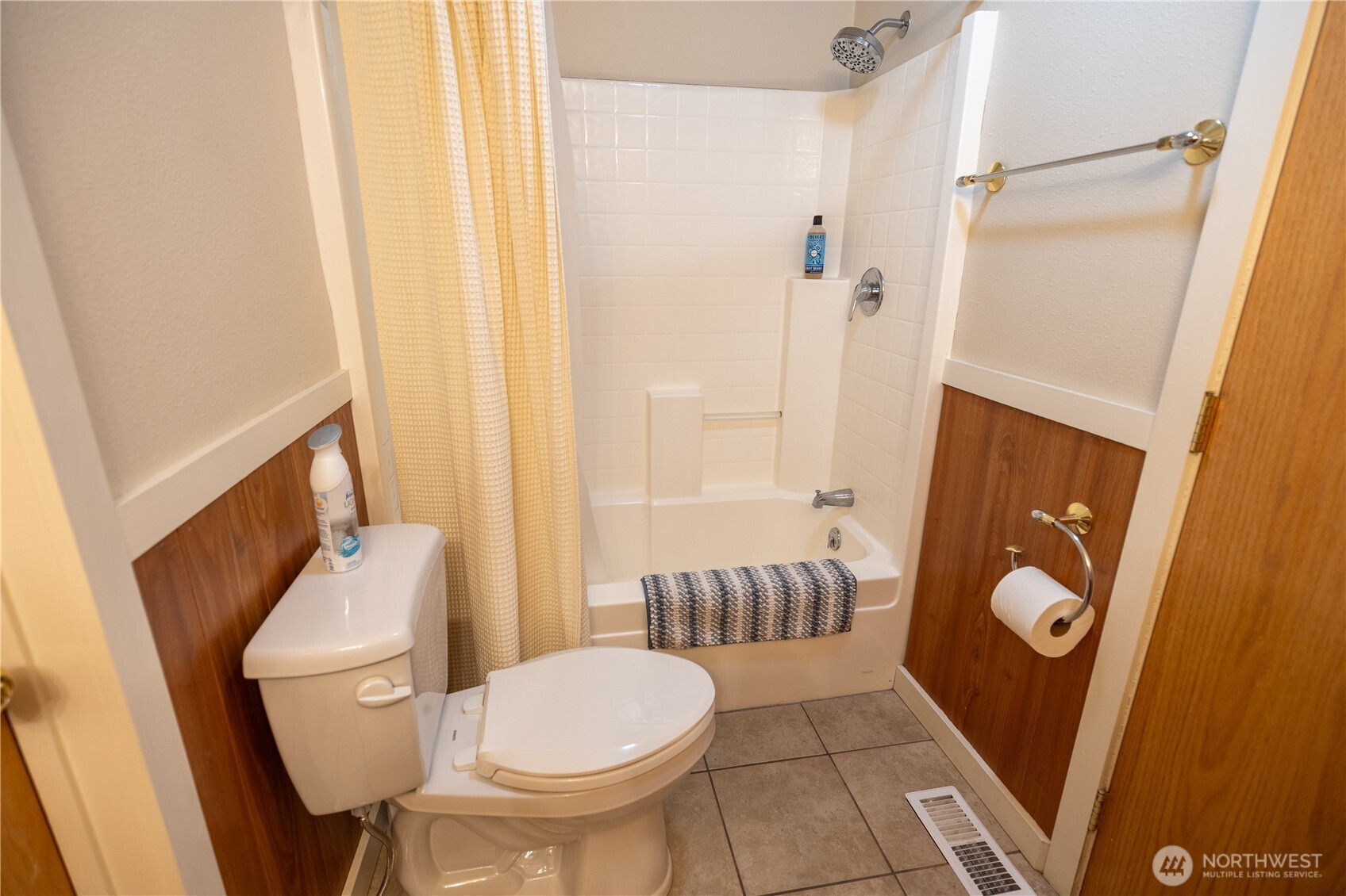 878 SW Hunter Avenue , Quincy, WA 98848-1105