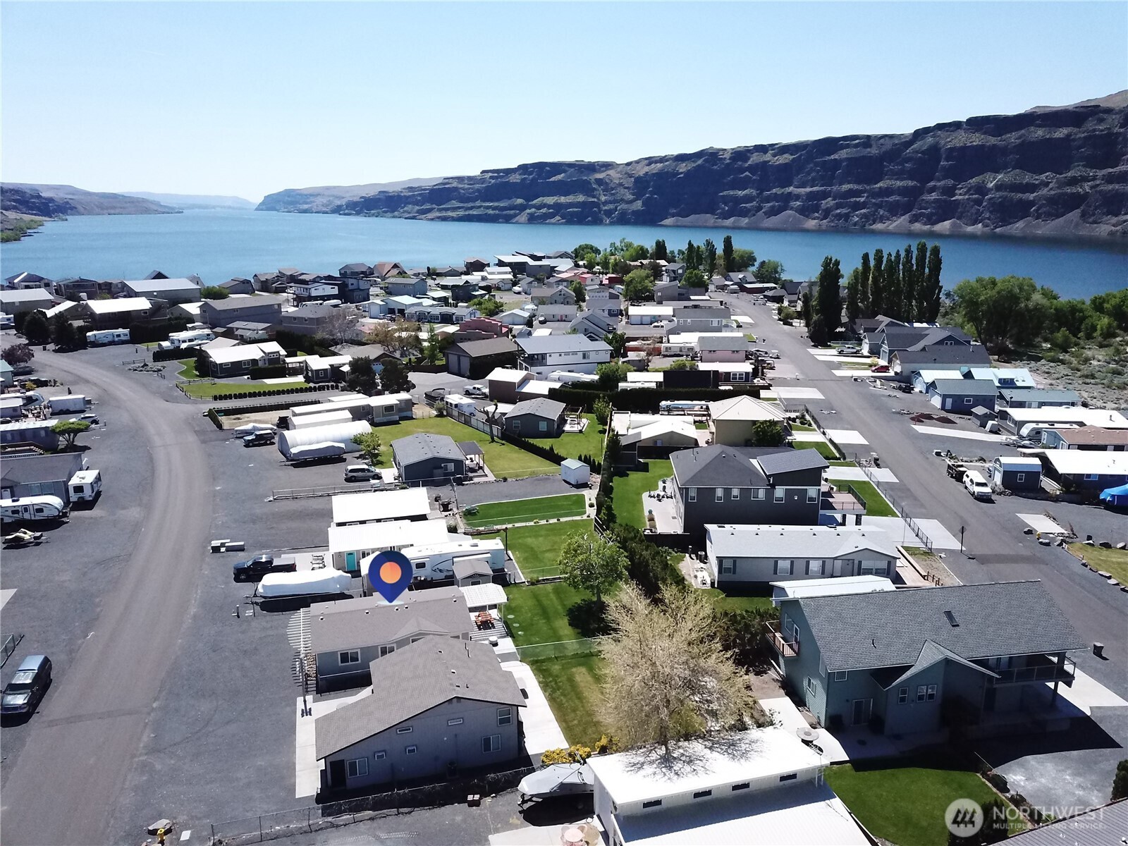 878 SW Hunter Avenue , Quincy, WA 98848-1105