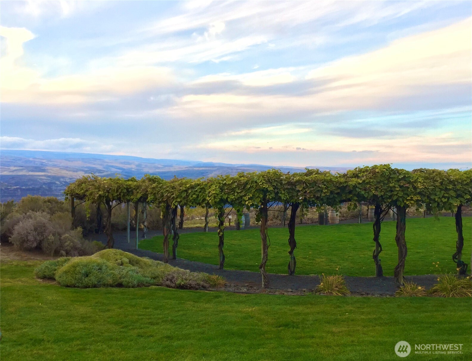 878 SW Hunter Avenue , Quincy, WA 98848-1105