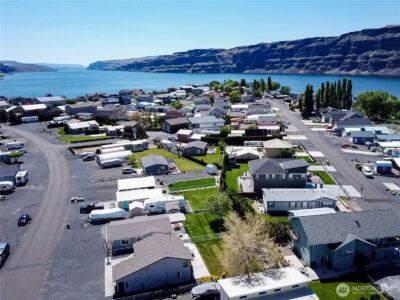 878 SW Hunter Avenue , Quincy, WA 98848-1105 - Photo 8