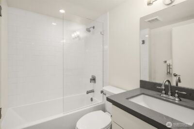250 NE 50th Street , Seattle, WA 98105 - Photo 20