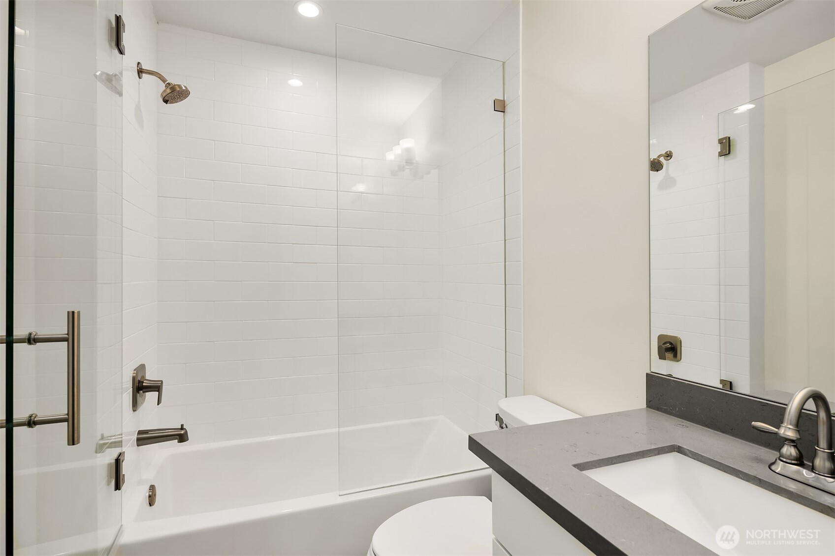 250 NE 50th Street , Seattle, WA 98105