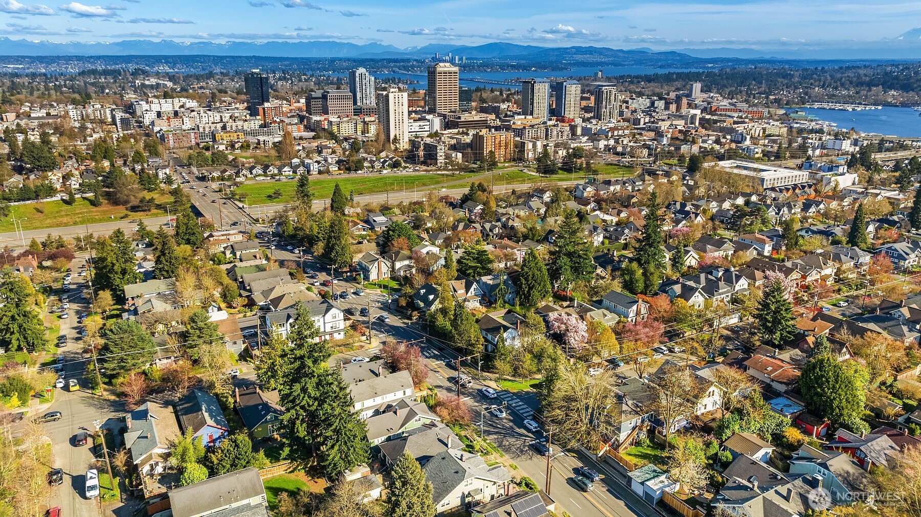 250 NE 50th Street , Seattle, WA 98105