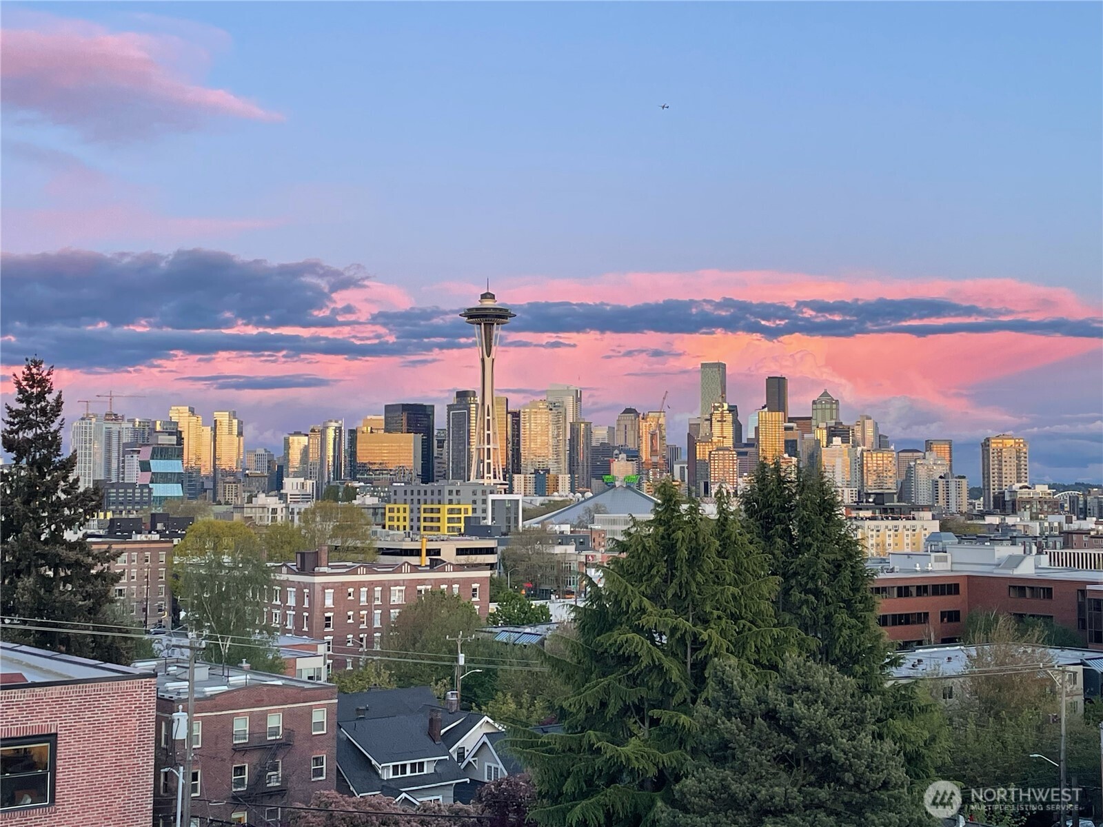 321 W Olympic Place #A, Seattle, WA 98119