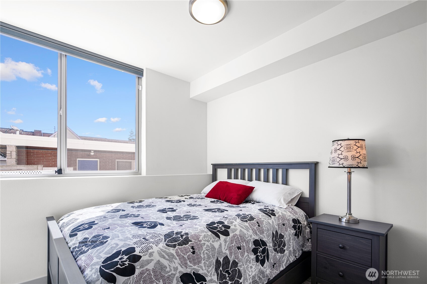 321 W Olympic Place #A, Seattle, WA 98119