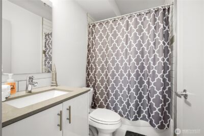 321 W Olympic Place #A, Seattle, WA 98119 - Photo 17