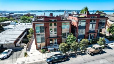 321 W Olympic Place #A, Seattle, WA 98119 - Photo 3