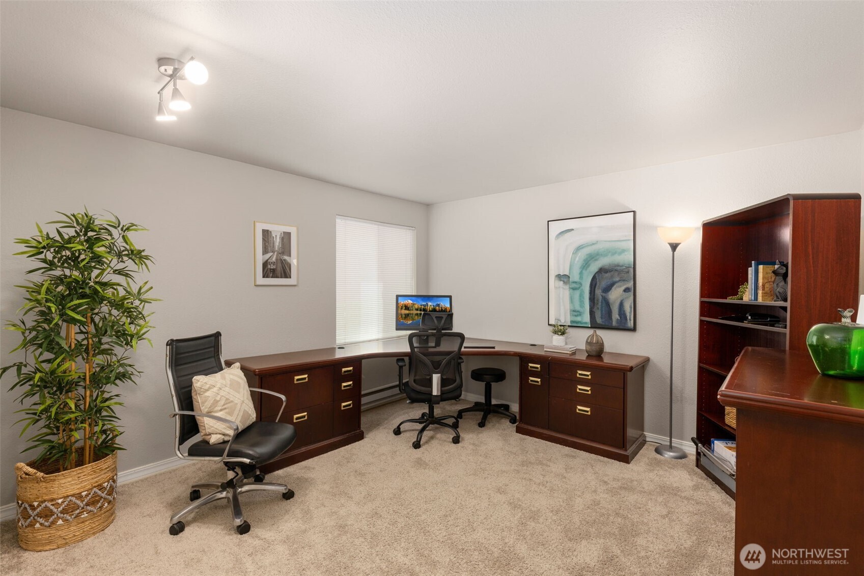 20318 Bothell Everett Hwy #A101, Bothell, WA 98012