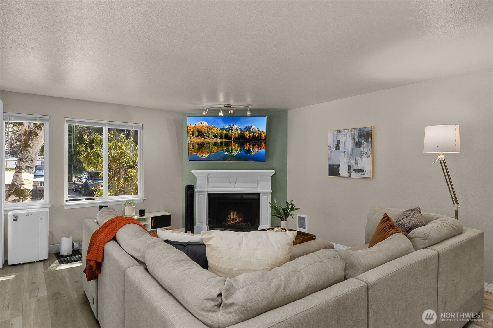 20318 Bothell Everett Hwy #A101, Bothell, WA 98012