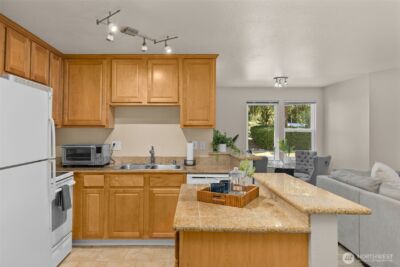 20318 Bothell Everett Hwy #A101, Bothell, WA 98012 - Photo 7
