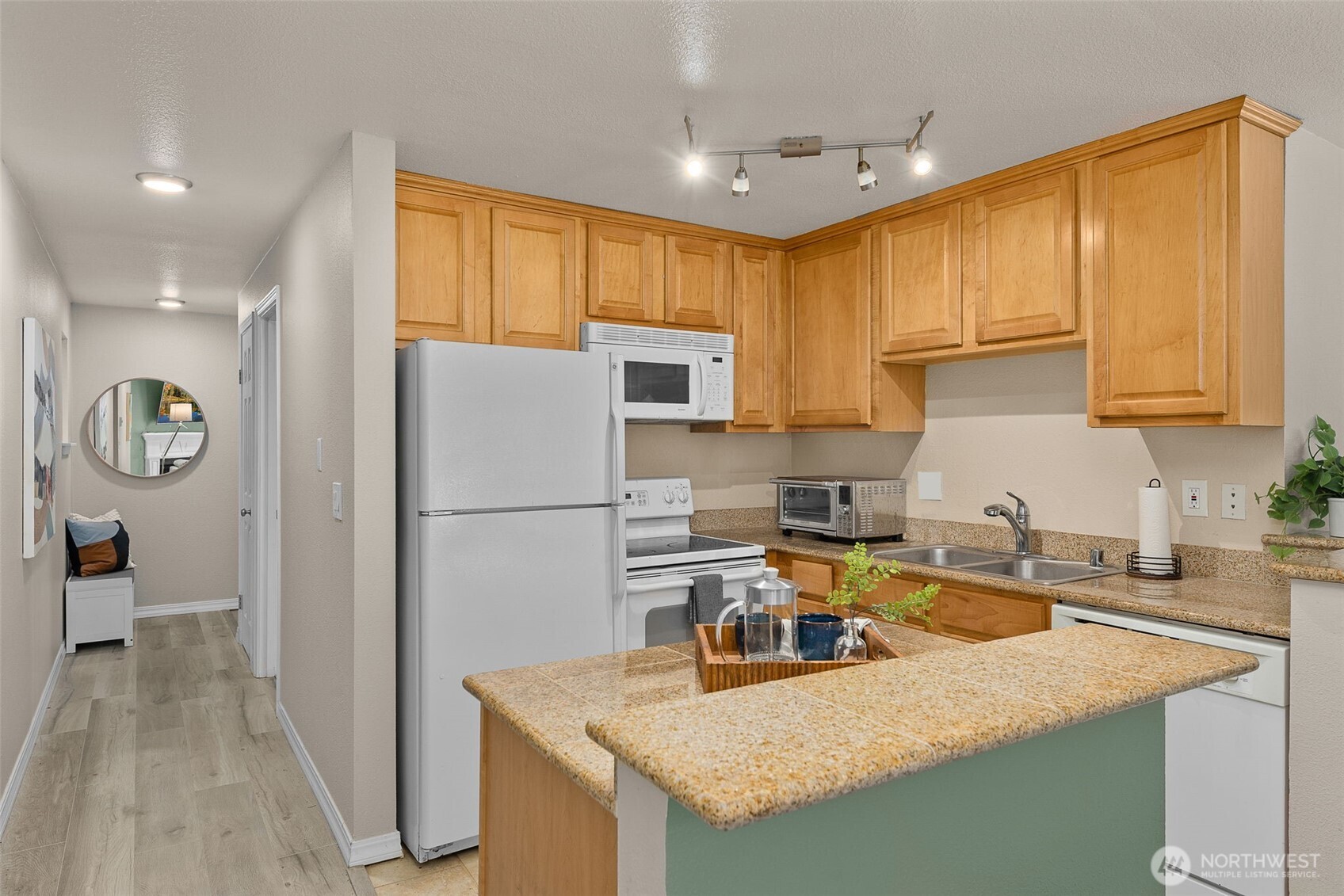 20318 Bothell Everett Hwy #A101, Bothell, WA 98012