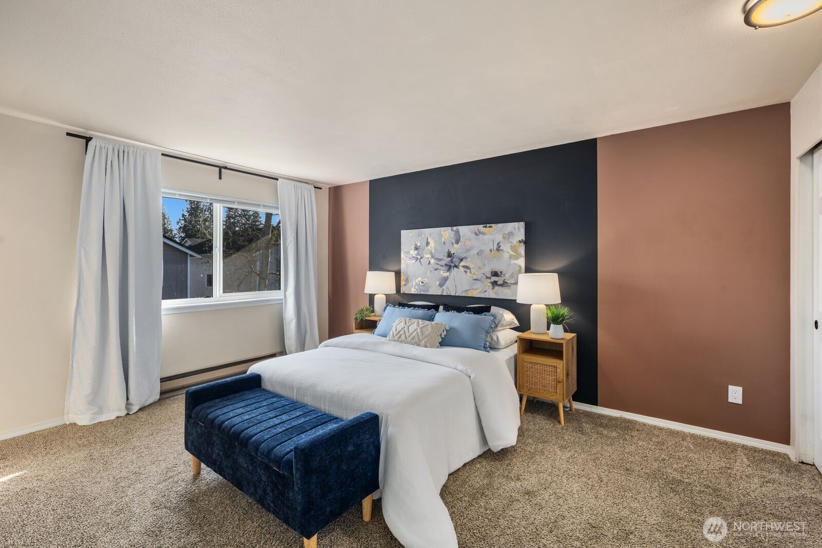 8823 Holly Drive #D204, Everett, WA 98208