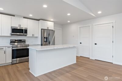 22130 133rd Street E, Bonney Lake, WA 98391 - Photo 7