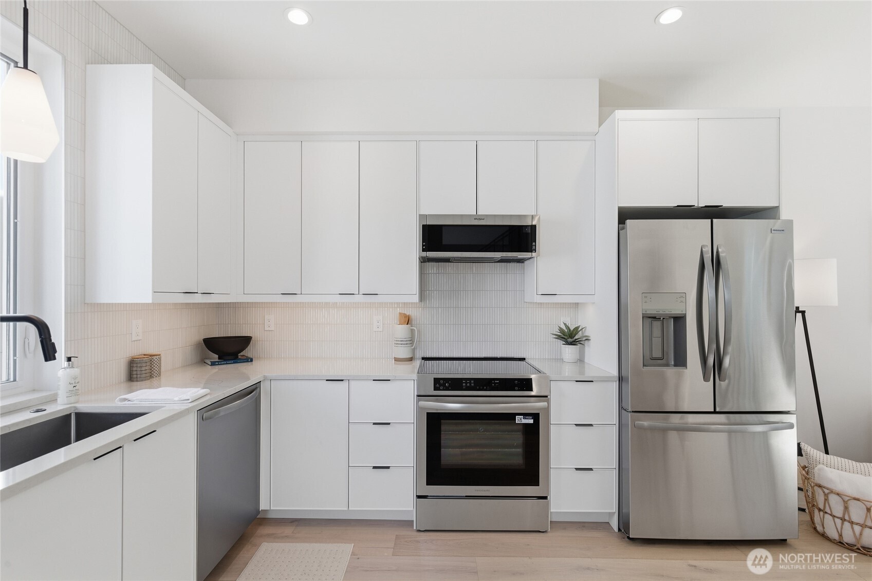 6507 19th Avenue NW, Seattle, WA 98117