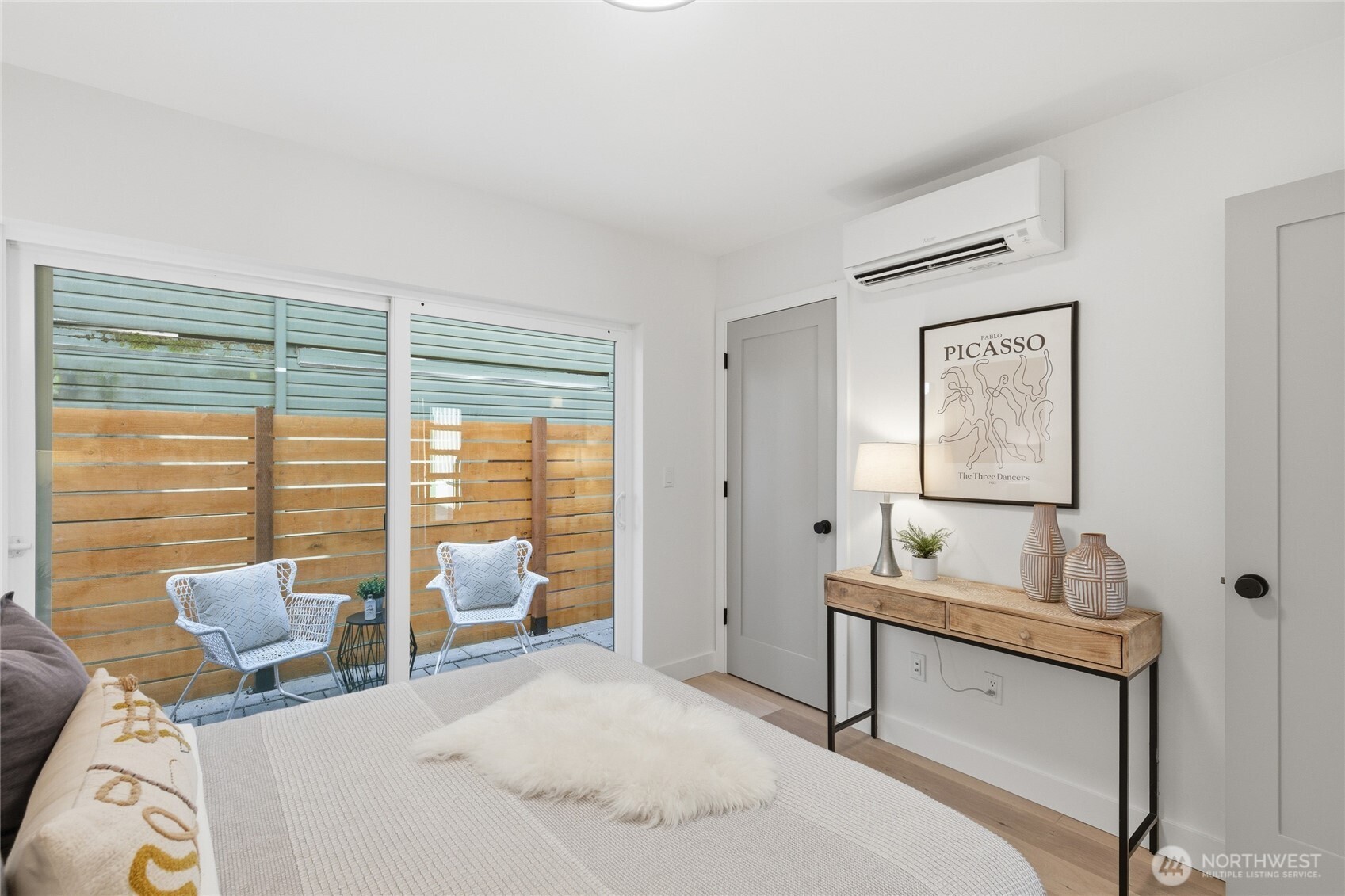 6507 19th Avenue NW, Seattle, WA 98117