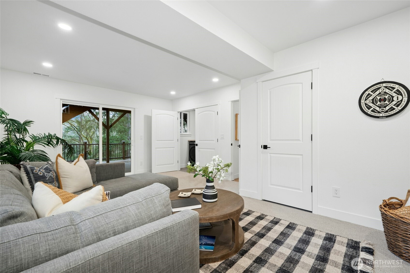 145 Mt Pilchuck Avenue SW, Issaquah, WA 98027