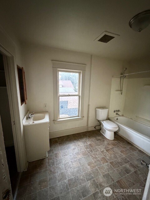 4825 S I Street , Tacoma, WA 98408