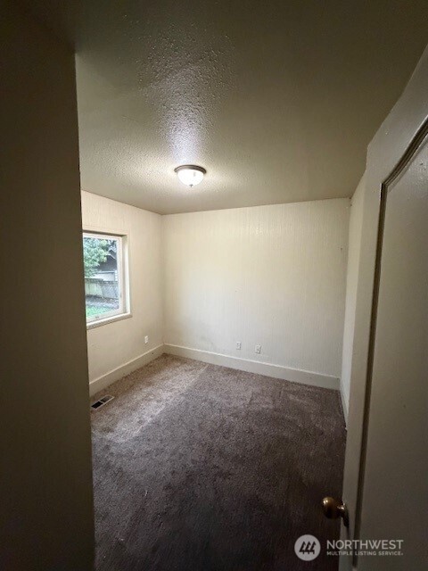 4825 S I Street , Tacoma, WA 98408