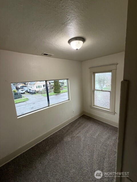 4825 S I Street , Tacoma, WA 98408