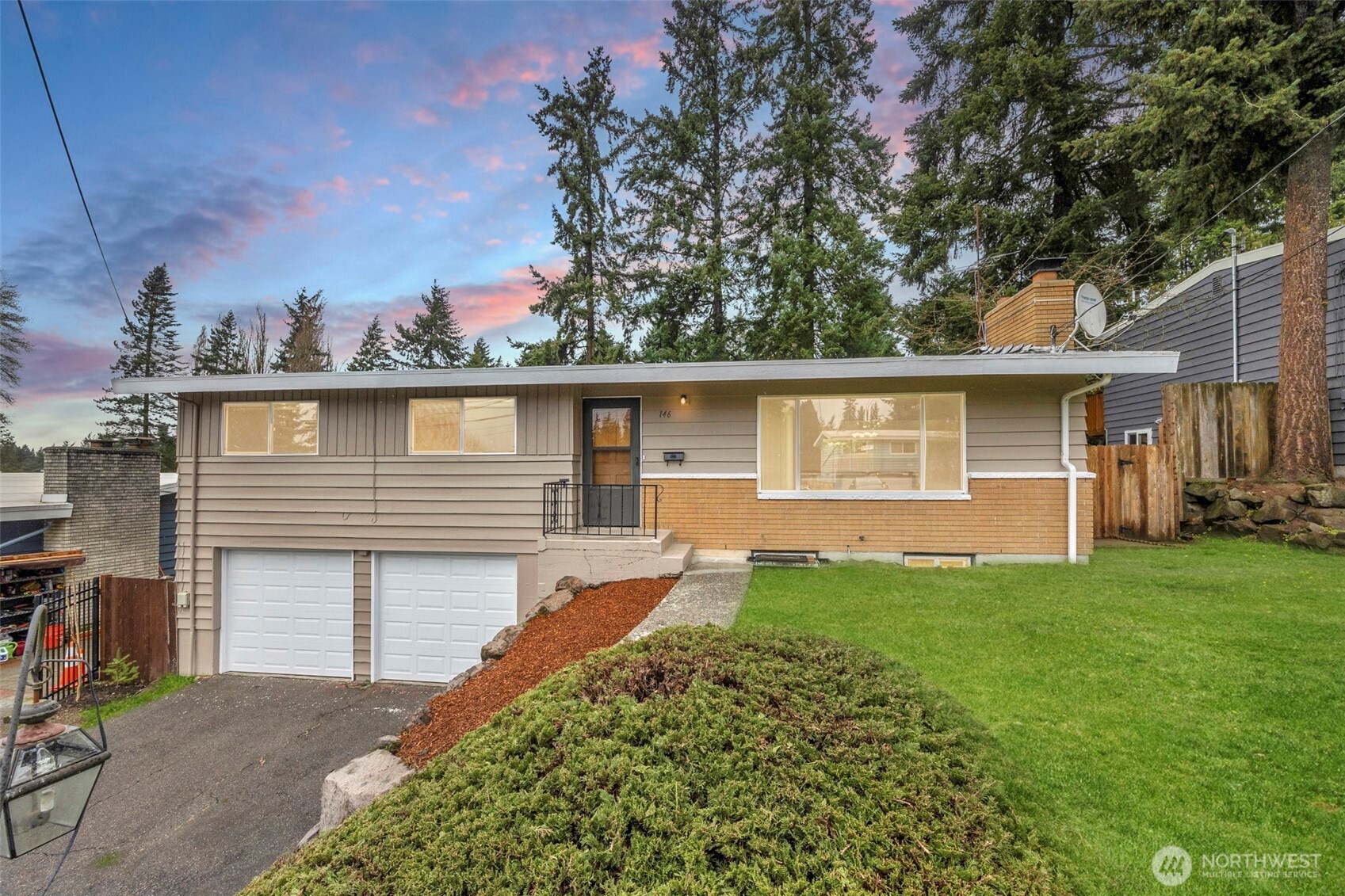 146 NE 165th Street , Shoreline, WA 98155