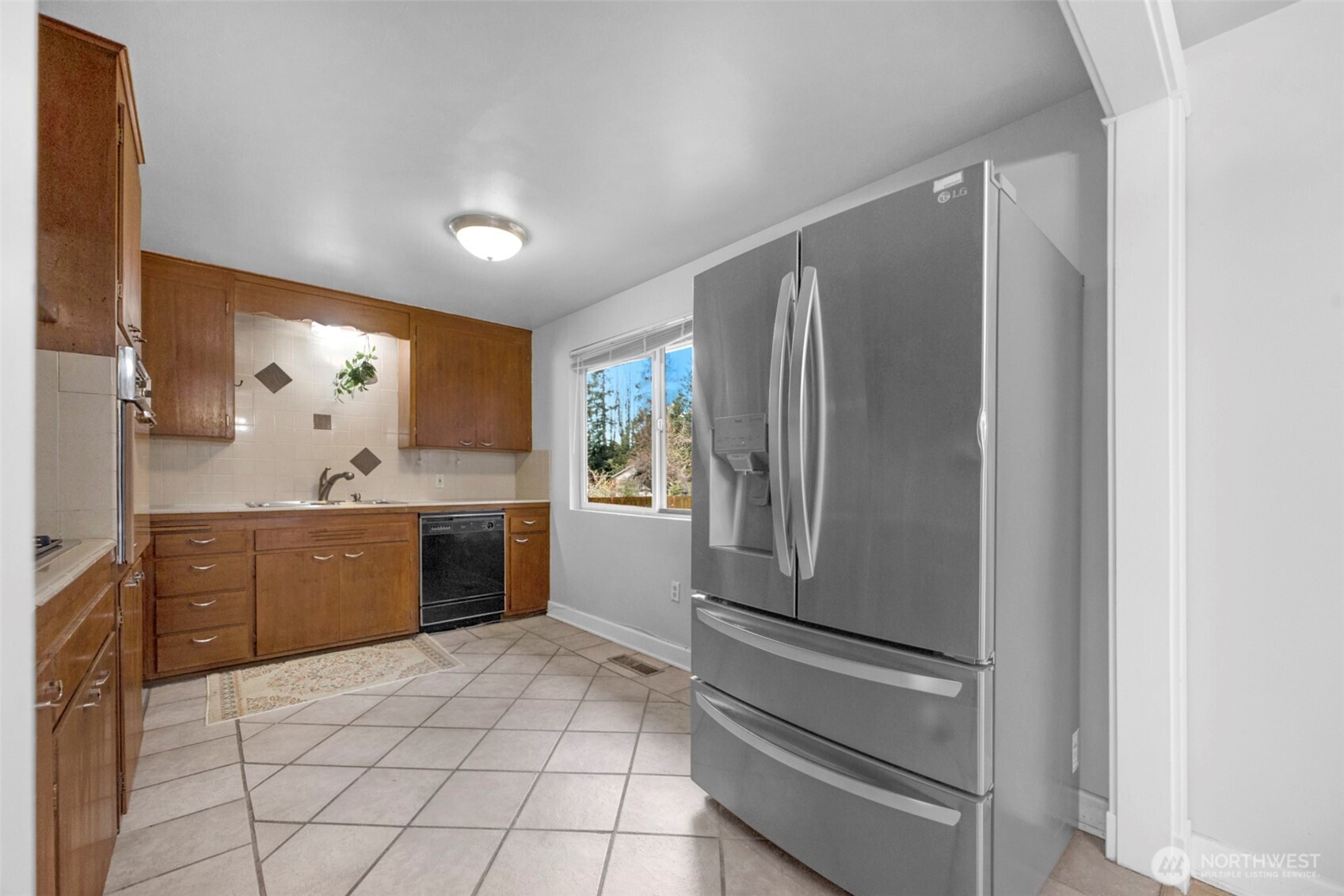 146 NE 165th Street , Shoreline, WA 98155