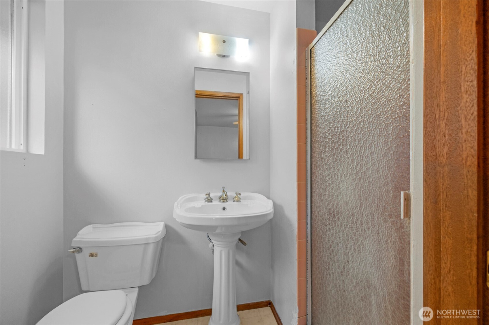 146 NE 165th Street , Shoreline, WA 98155