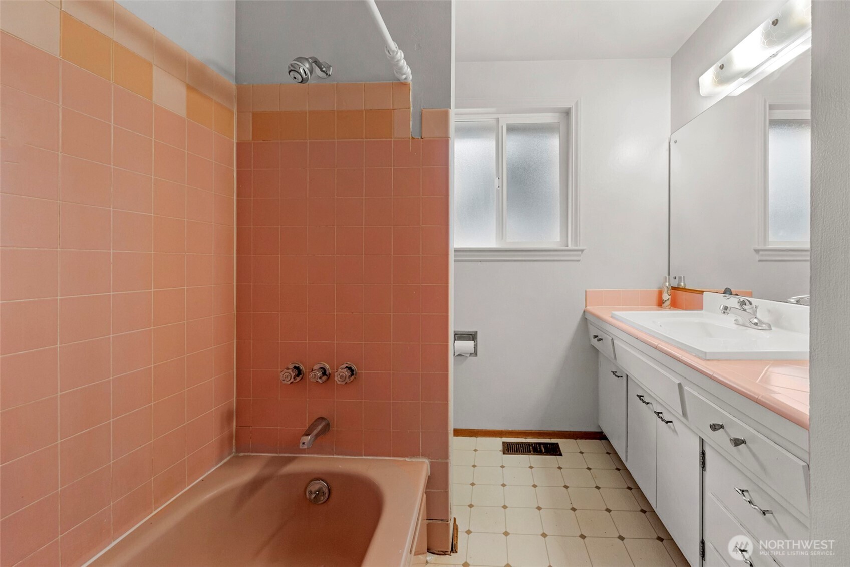 146 NE 165th Street , Shoreline, WA 98155