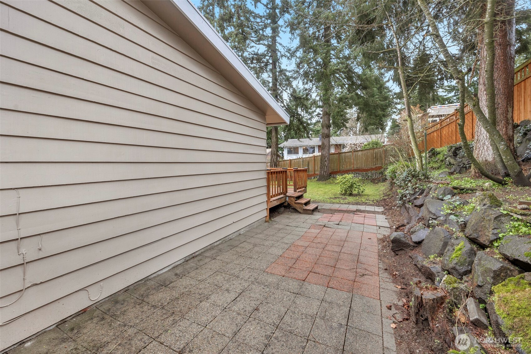 146 NE 165th Street , Shoreline, WA 98155