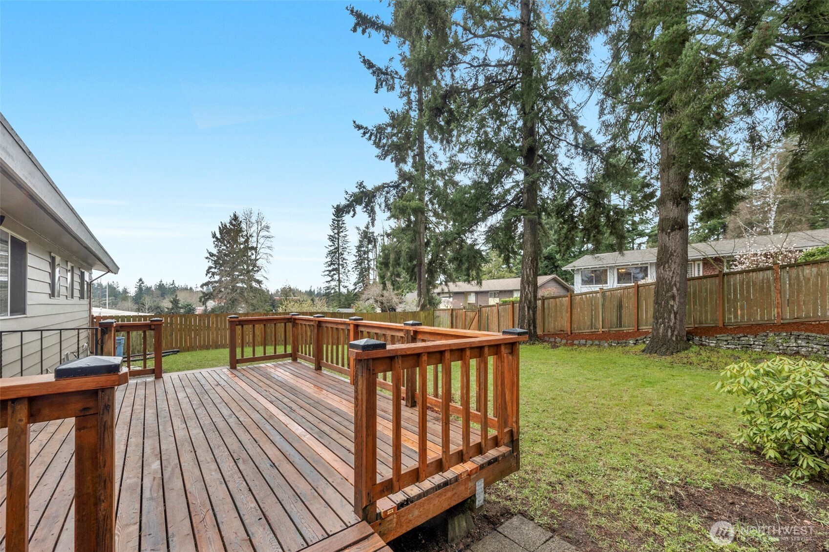 146 NE 165th Street , Shoreline, WA 98155