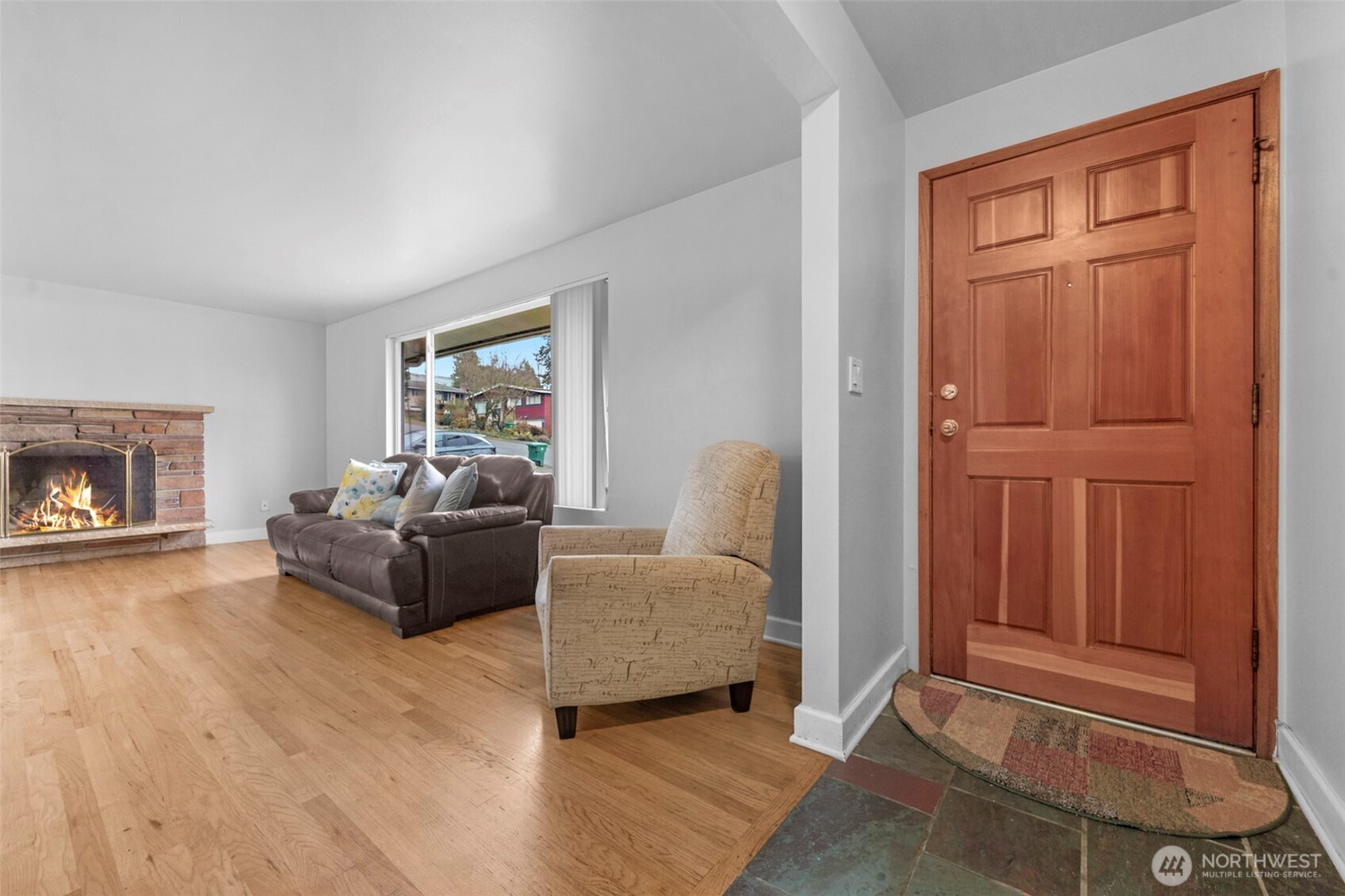 146 NE 165th Street , Shoreline, WA 98155