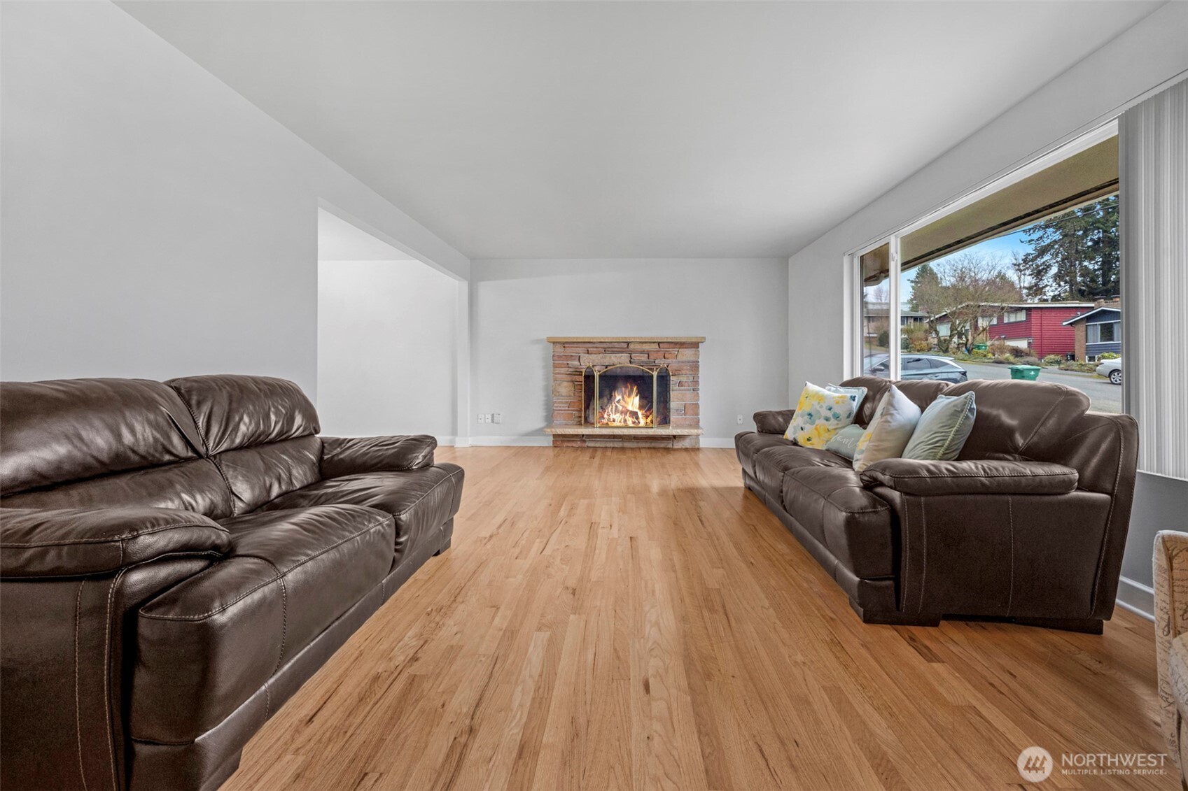 146 NE 165th Street , Shoreline, WA 98155