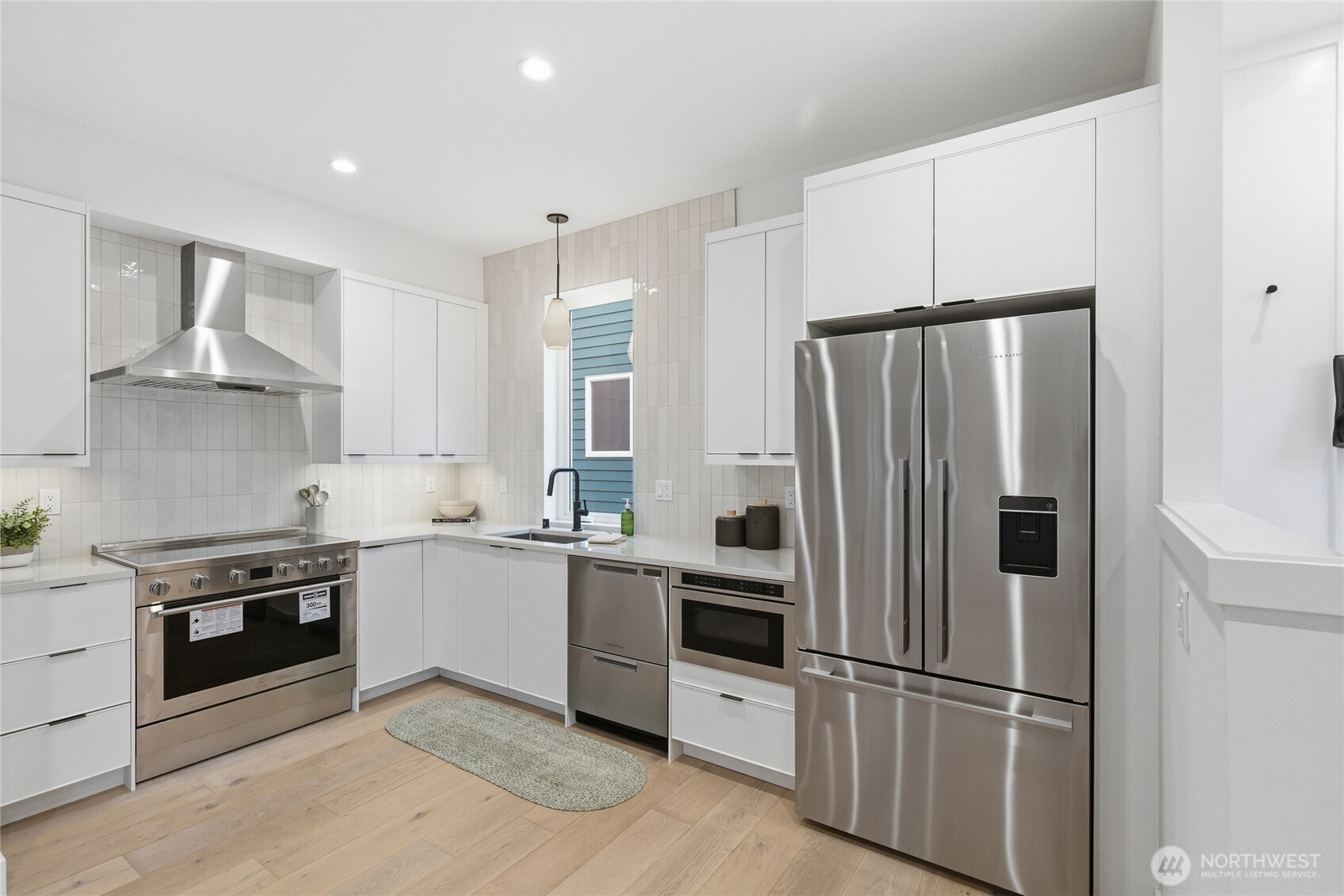 6509 19th Avenue NW, Seattle, WA 98117