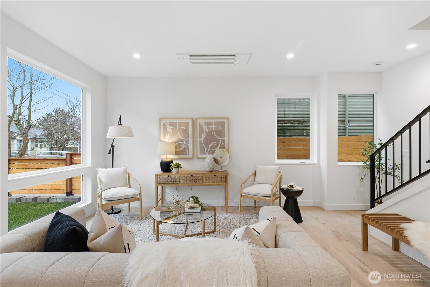 6509 19th Avenue NW, Seattle, WA 98117