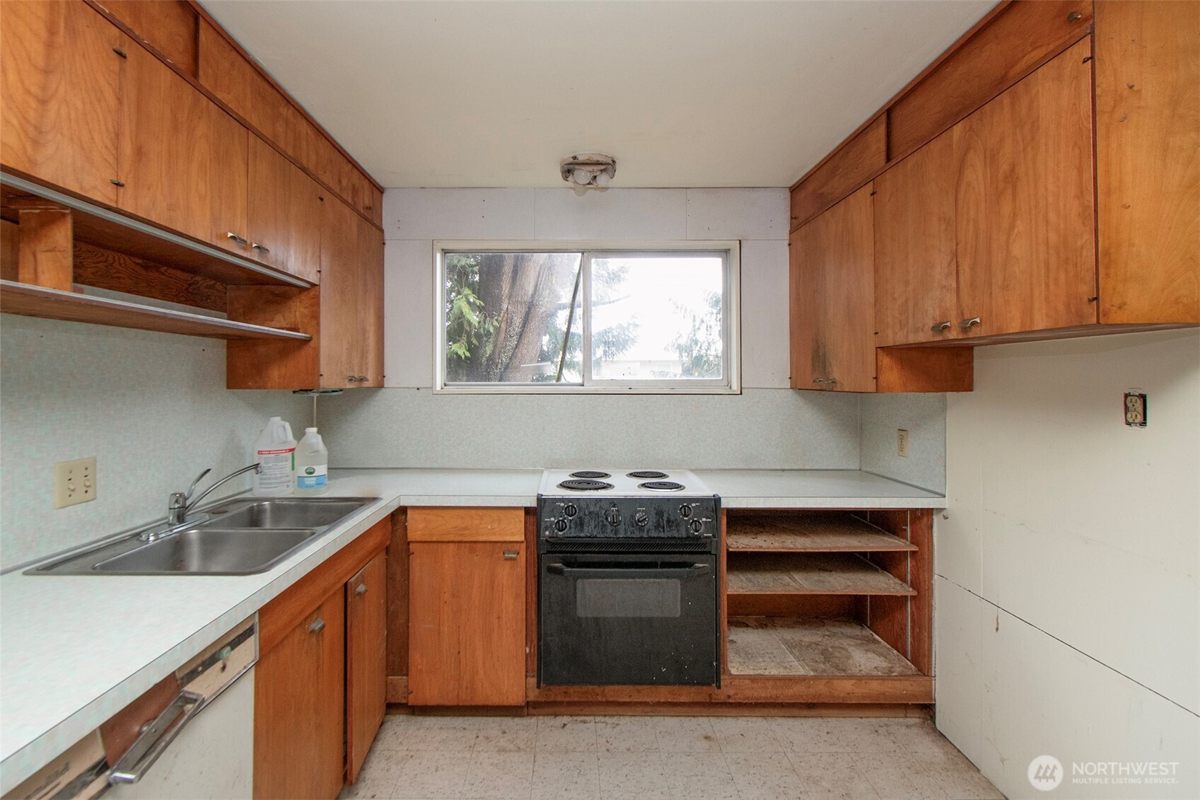 1101 E Second Street , Port Angeles, WA 98362