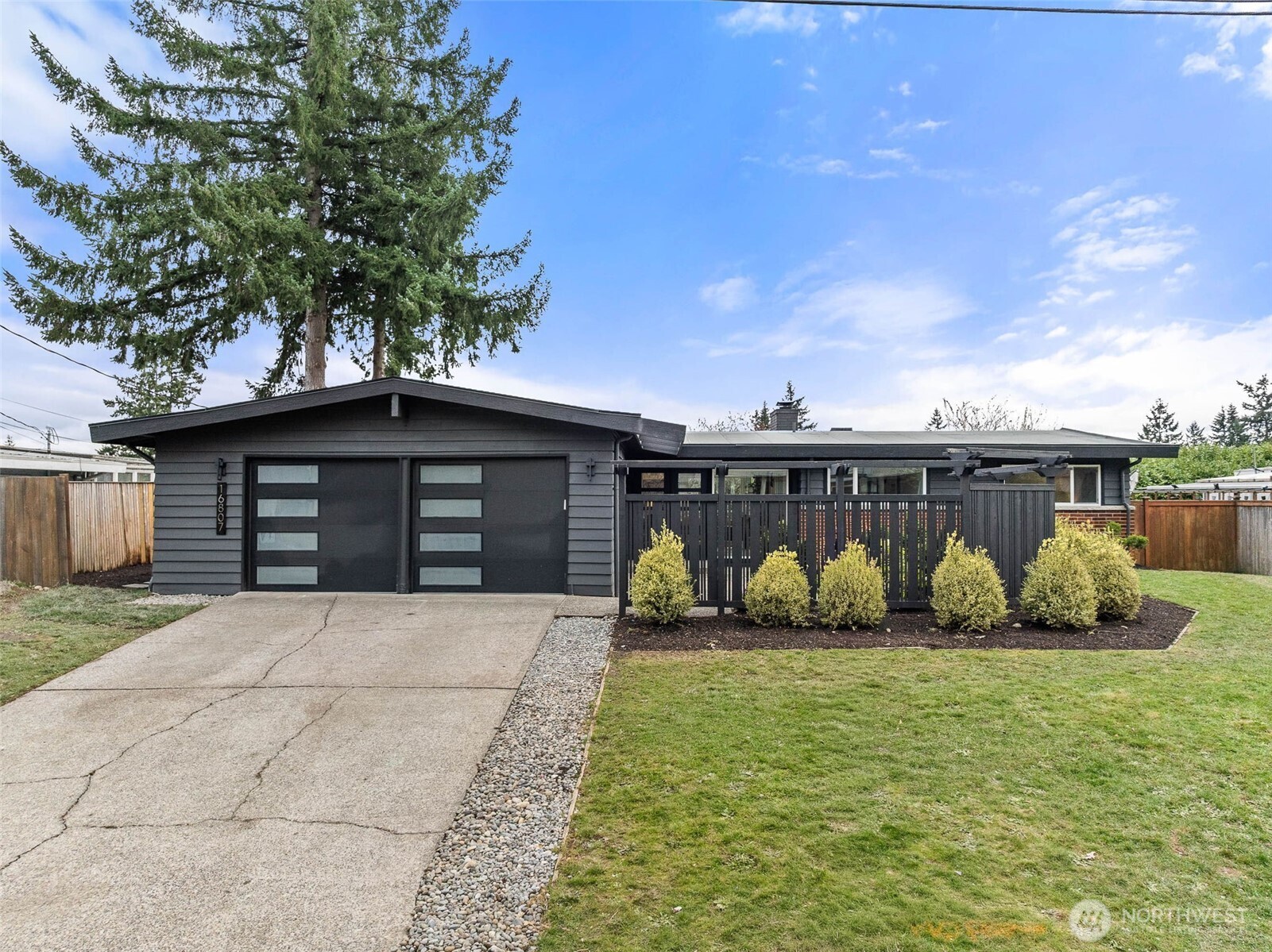 16807 NE 6TH Place , Bellevue, WA 98008
