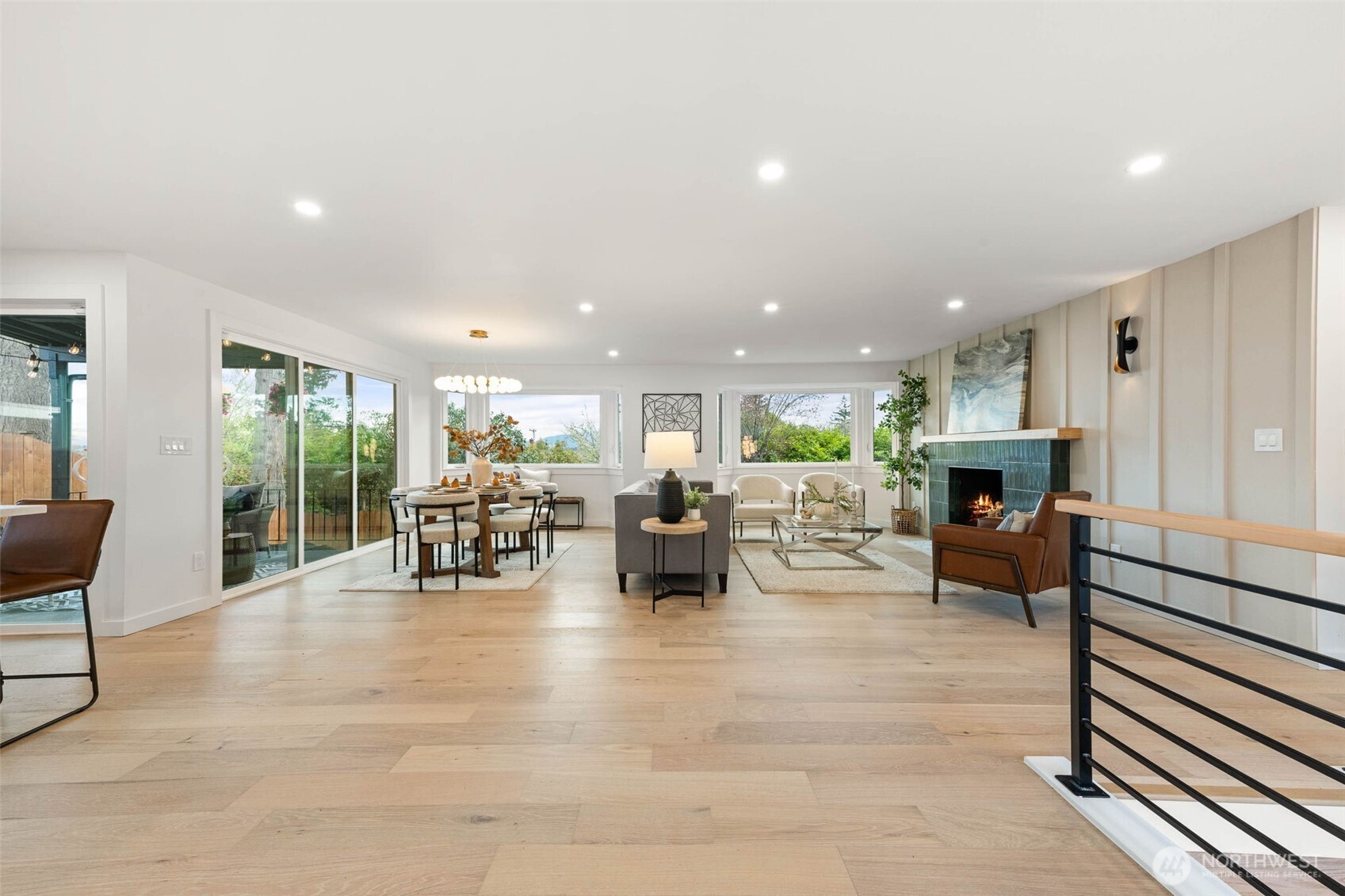 16807 NE 6TH Place , Bellevue, WA 98008