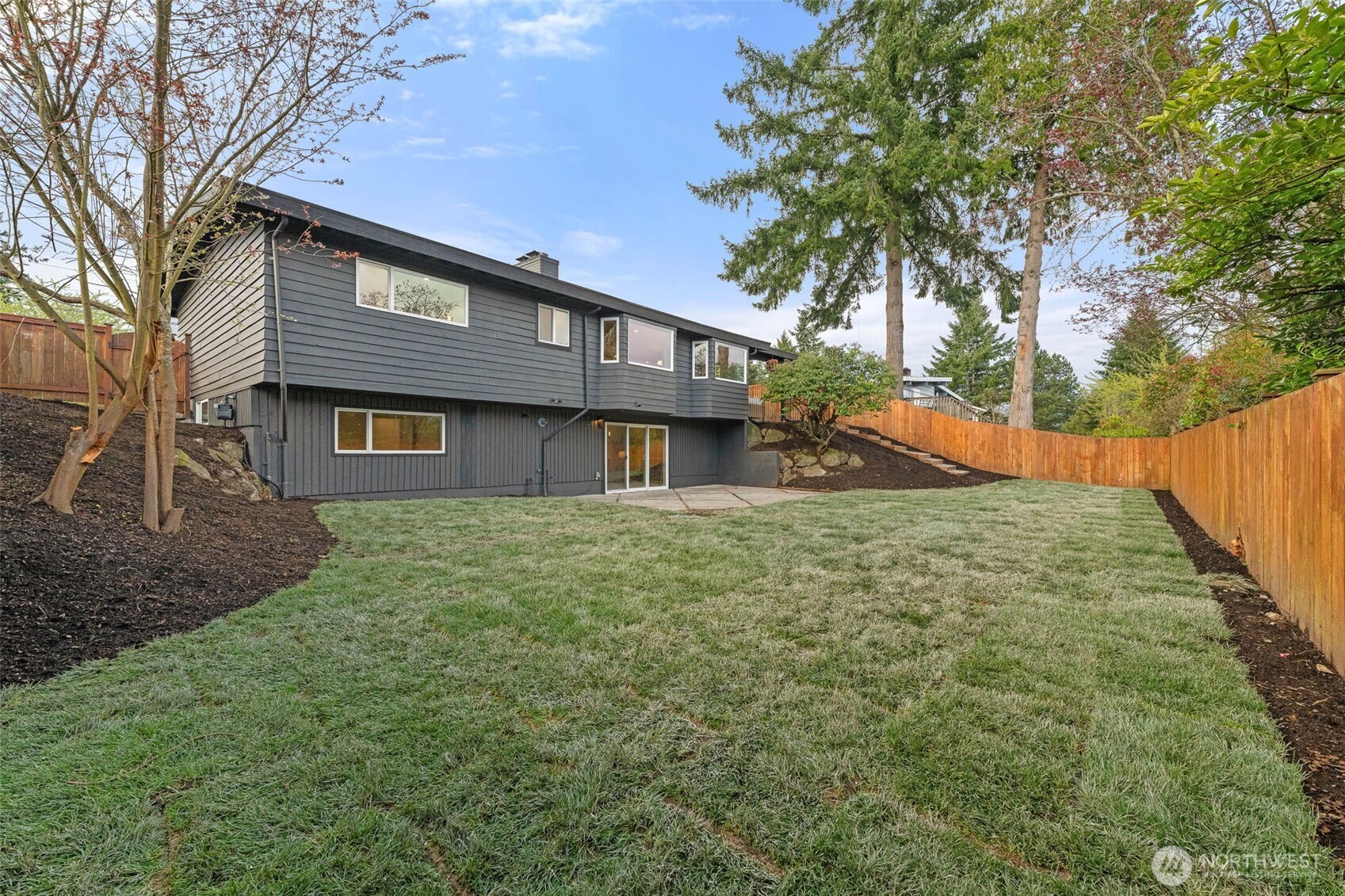 16807 NE 6TH Place , Bellevue, WA 98008