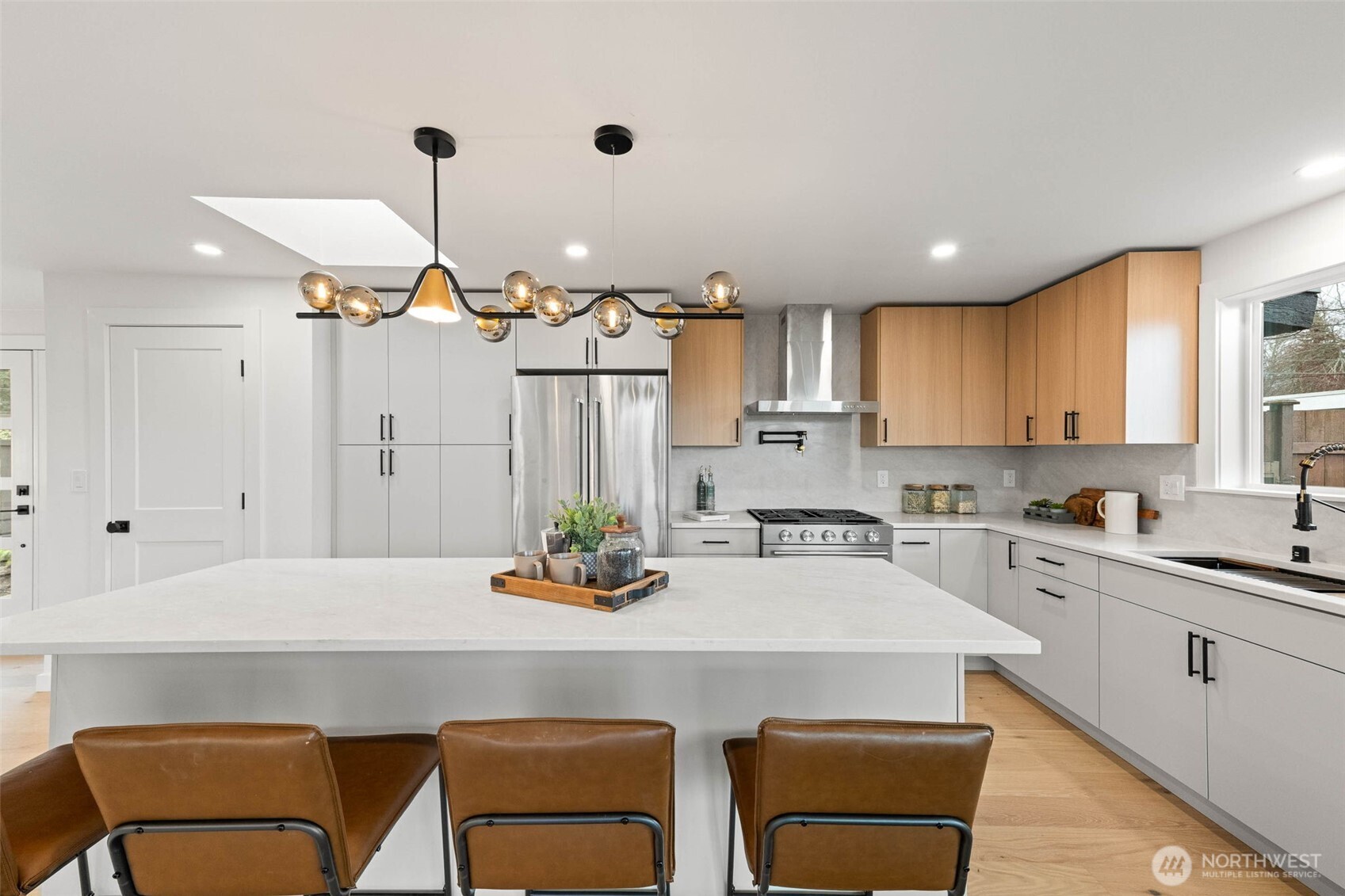 16807 NE 6TH Place , Bellevue, WA 98008