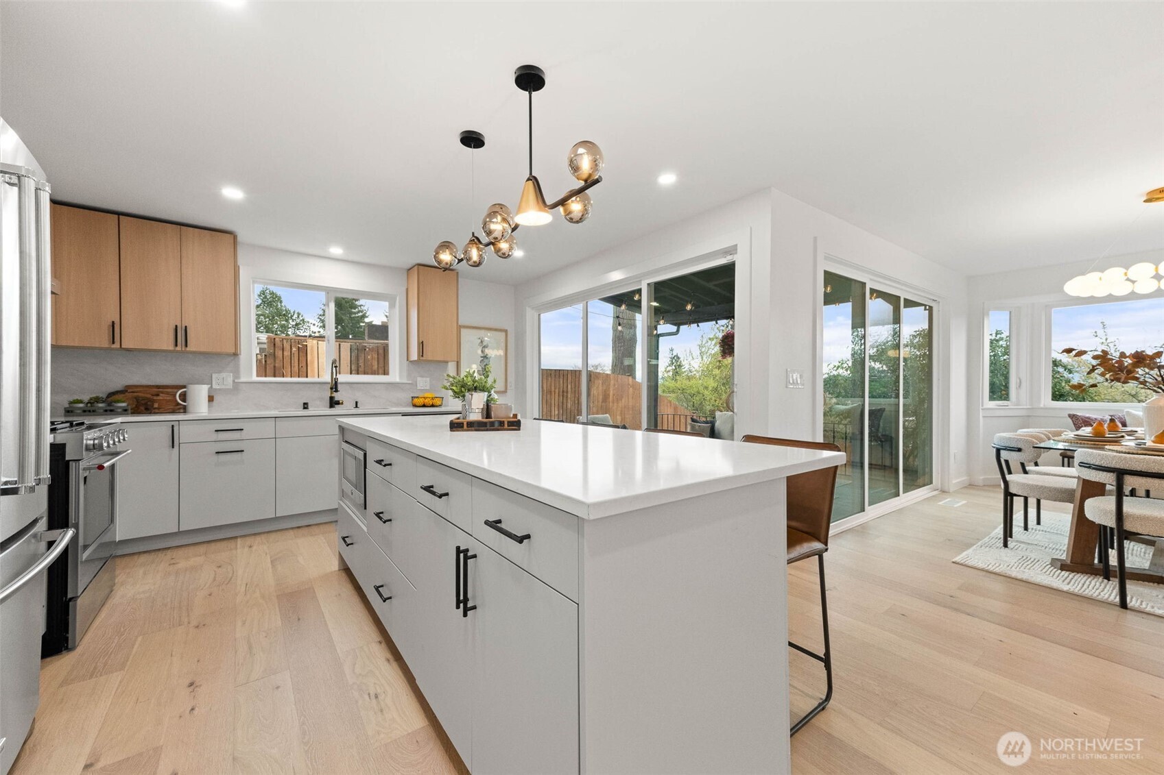 16807 NE 6TH Place , Bellevue, WA 98008